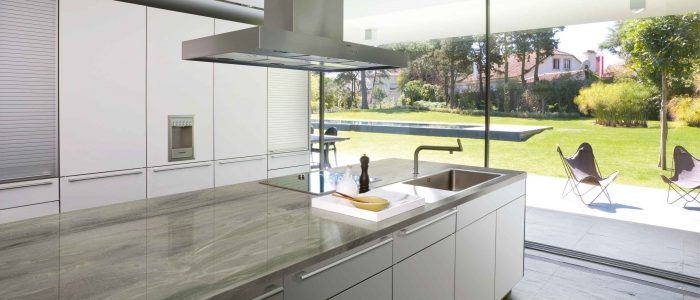 white-granite-worktops white-granite-worktops
