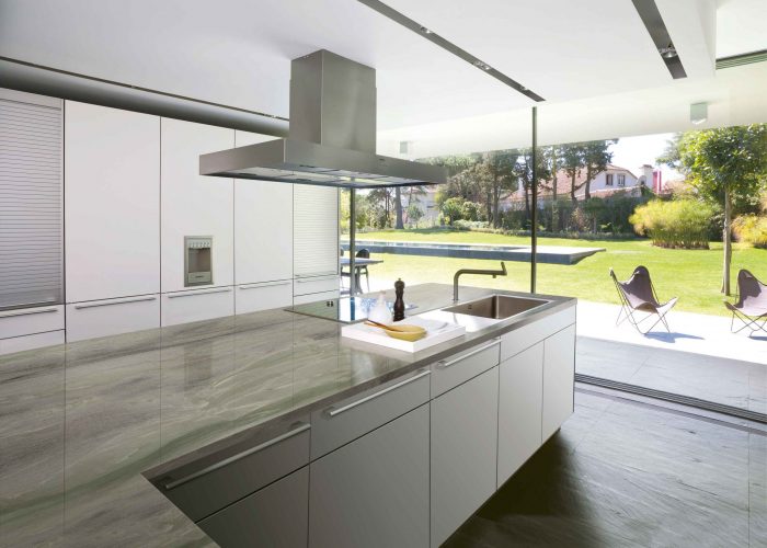 white-granite-worktops